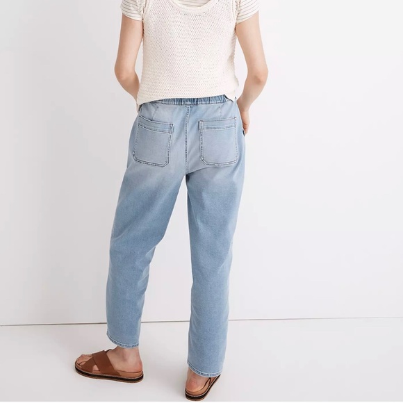 Madewell Pull-On Relaxed Jeans in Bellview Wash - Picture 2 of 9